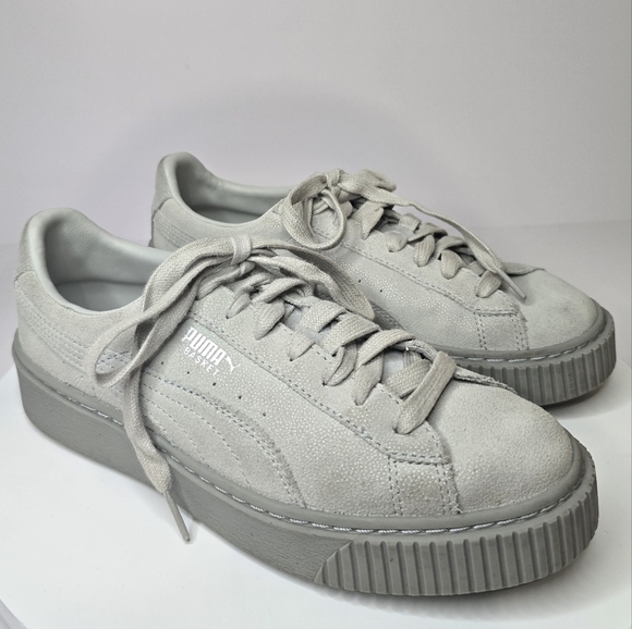 ⭐️40% Off⭐️ Puma Basket in Grigio Chiaro (Light Grey) Platform Sneakers - Picture 2 of 13